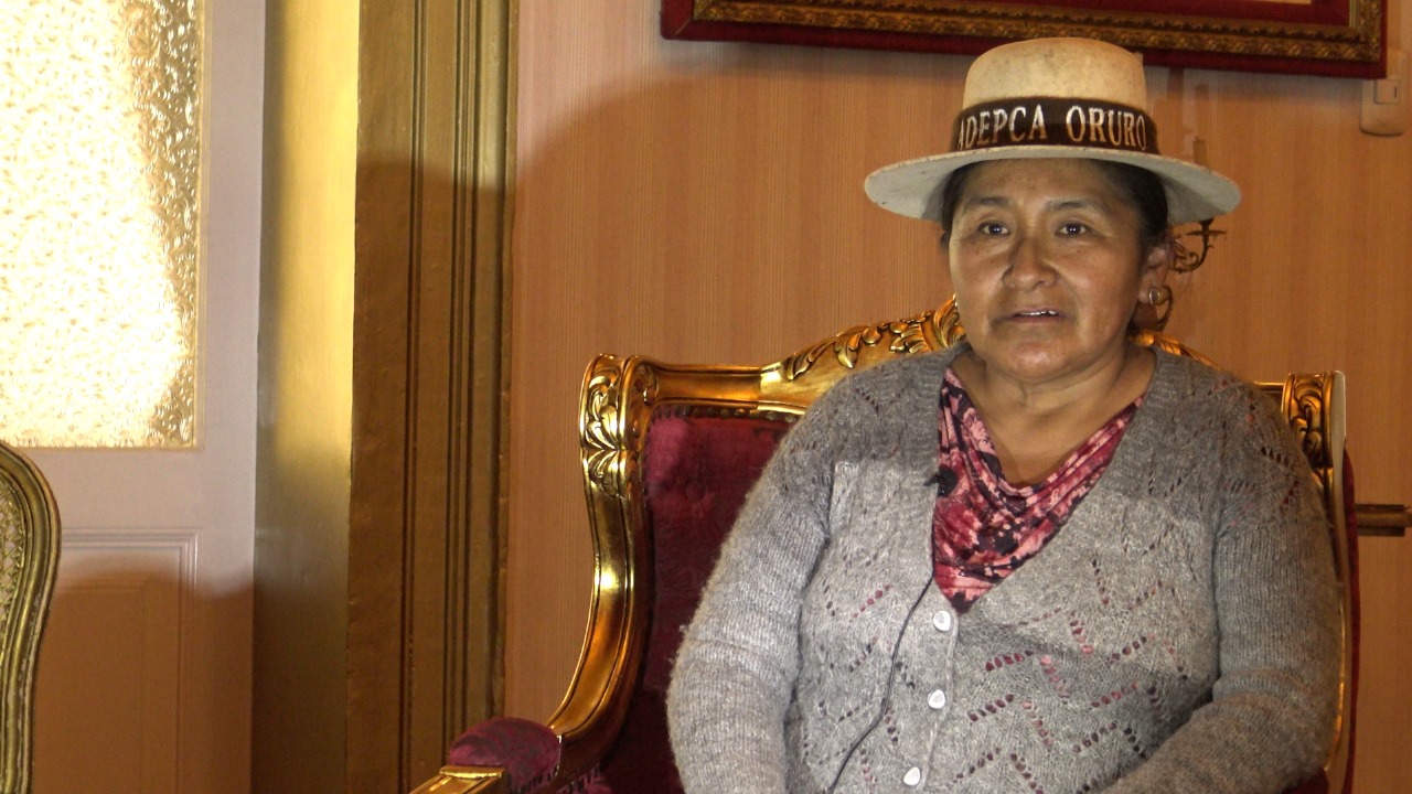 La dirigente de la Asociación de Productores de Camélidos de Oruro (Adepca – Oruro), Cristina Colque Calle.